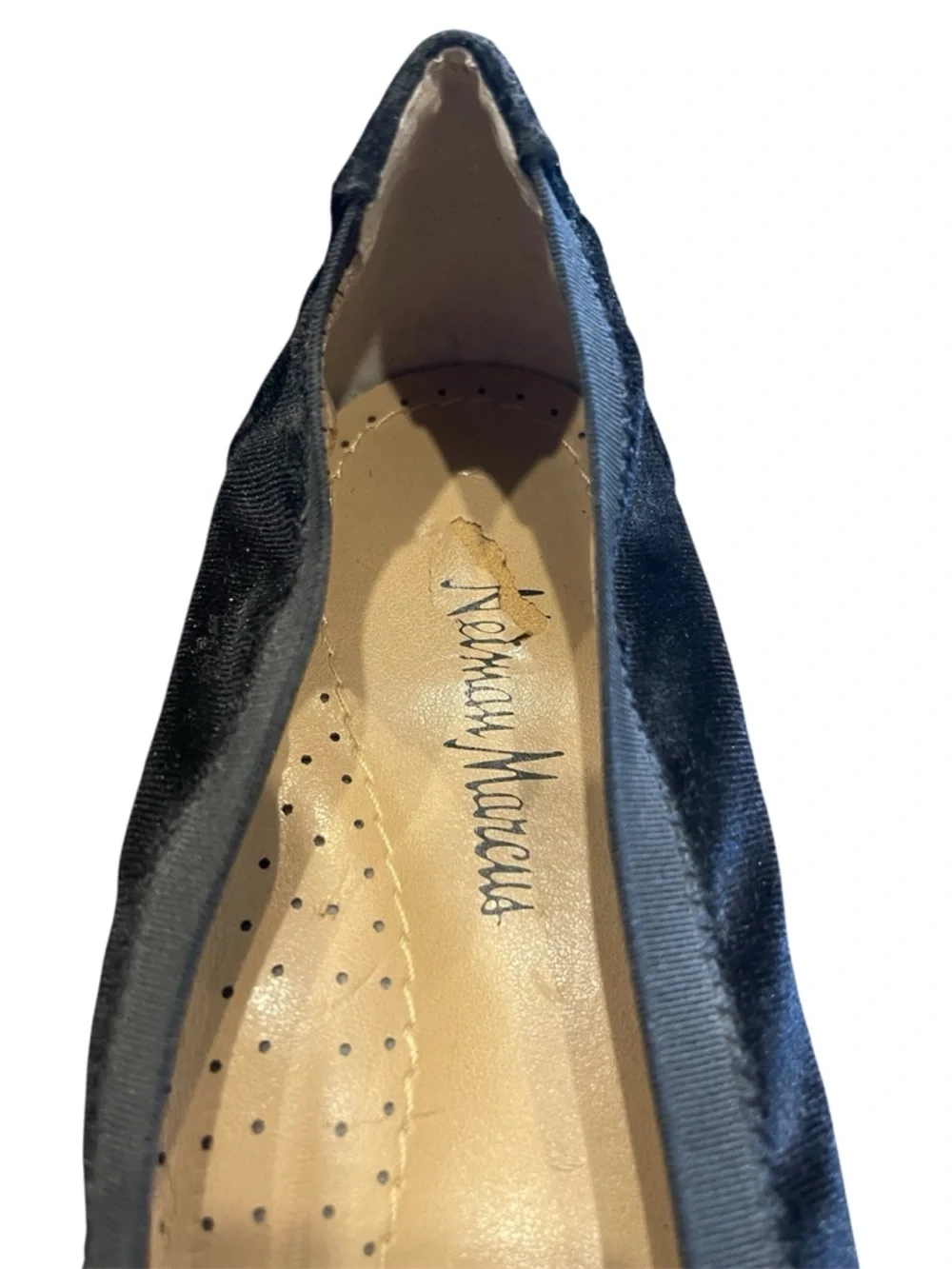 Neiman Marcus Black Velvet Ballet Flats - Comfortable Slip-On size 7.5